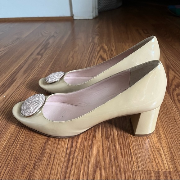 Kate Spade Nude Patent Dana Glitter Broach Pump - Picture 4 of 11